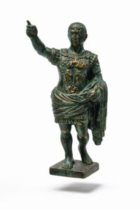 Estatuilla de César en Bronce