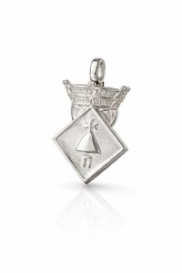 Pin de plata